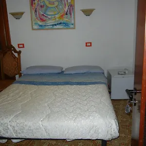 Rina Affittacamere Vernazza
